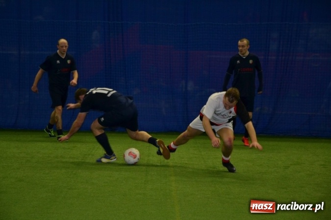 Zdjęcie w galerii na portalu naszraciborz.pl: II Halowy Turniej Piłki Nożnej o Puchar Wójta Krzyżanowic. Chałupki rozgromiły Tworków wiadomości z regionu