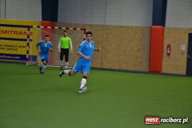 Zdjęcie w galerii na portalu naszraciborz.pl: II Halowy Turniej Piłki Nożnej o Puchar Wójta Krzyżanowic. Chałupki rozgromiły Tworków wiadomości z regionu