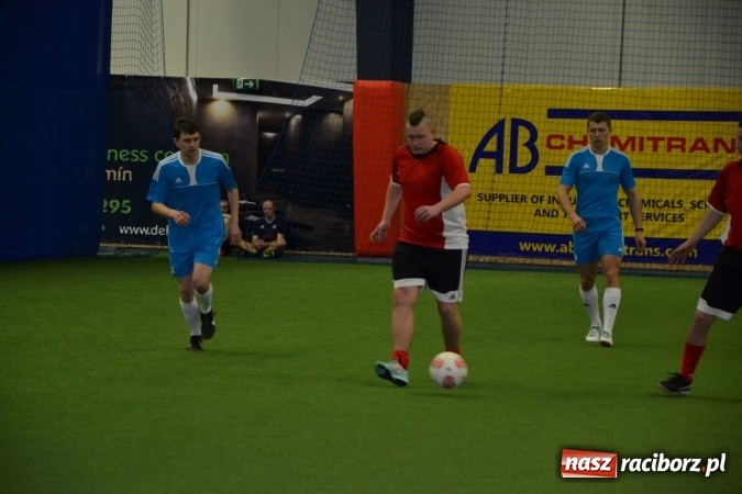 Zdjęcie w galerii na portalu naszraciborz.pl: II Halowy Turniej Piłki Nożnej o Puchar Wójta Krzyżanowic. Chałupki rozgromiły Tworków wiadomości z regionu