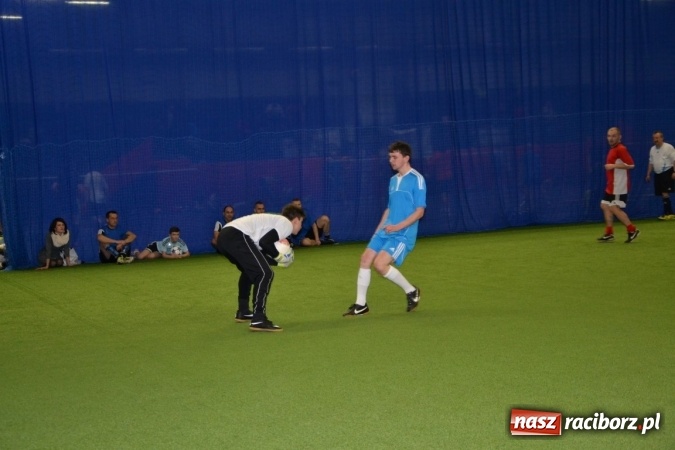 Zdjęcie w galerii na portalu naszraciborz.pl: II Halowy Turniej Piłki Nożnej o Puchar Wójta Krzyżanowic. Chałupki rozgromiły Tworków wiadomości z regionu