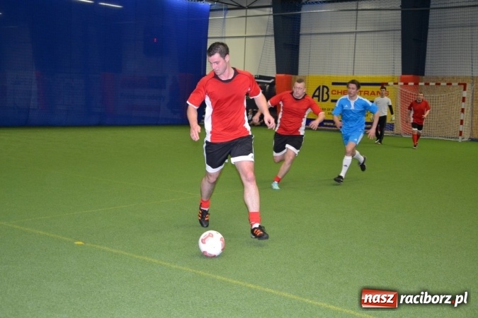 Zdjęcie w galerii na portalu naszraciborz.pl: II Halowy Turniej Piłki Nożnej o Puchar Wójta Krzyżanowic. Chałupki rozgromiły Tworków wiadomości z regionu