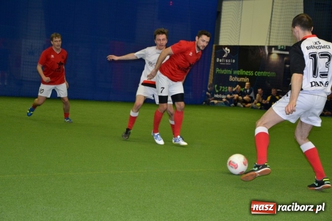 Zdjęcie w galerii na portalu naszraciborz.pl: II Halowy Turniej Piłki Nożnej o Puchar Wójta Krzyżanowic. Chałupki rozgromiły Tworków wiadomości z regionu