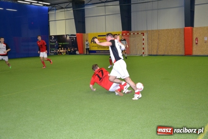 Zdjęcie w galerii na portalu naszraciborz.pl: II Halowy Turniej Piłki Nożnej o Puchar Wójta Krzyżanowic. Chałupki rozgromiły Tworków wiadomości z regionu