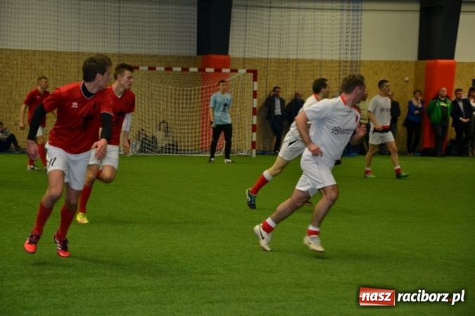 Zdjęcie w galerii na portalu naszraciborz.pl: II Halowy Turniej Piłki Nożnej o Puchar Wójta Krzyżanowic. Chałupki rozgromiły Tworków wiadomości z regionu