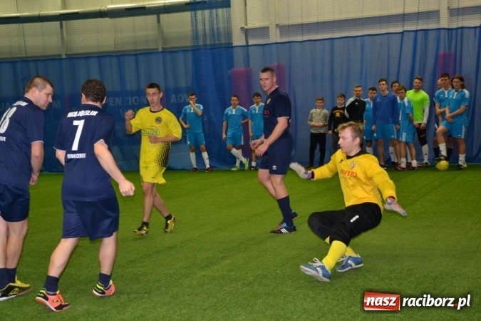 Zdjęcie w galerii na portalu naszraciborz.pl: II Halowy Turniej Piłki Nożnej o Puchar Wójta Krzyżanowic. Chałupki rozgromiły Tworków wiadomości z regionu