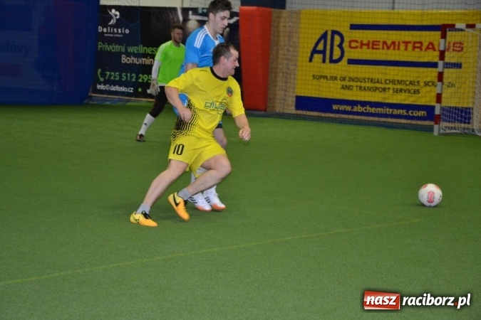 Zdjęcie w galerii na portalu naszraciborz.pl: II Halowy Turniej Piłki Nożnej o Puchar Wójta Krzyżanowic. Chałupki rozgromiły Tworków wiadomości z regionu