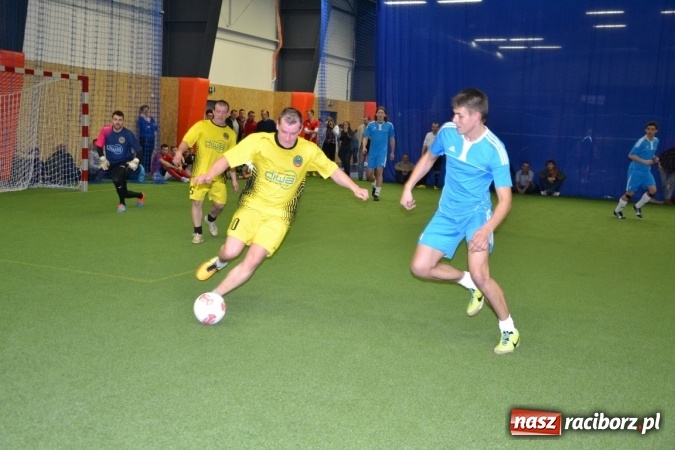 Zdjęcie w galerii na portalu naszraciborz.pl: II Halowy Turniej Piłki Nożnej o Puchar Wójta Krzyżanowic. Chałupki rozgromiły Tworków wiadomości z regionu