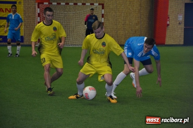 Zdjęcie w galerii na portalu naszraciborz.pl: II Halowy Turniej Piłki Nożnej o Puchar Wójta Krzyżanowic. Chałupki rozgromiły Tworków wiadomości z regionu