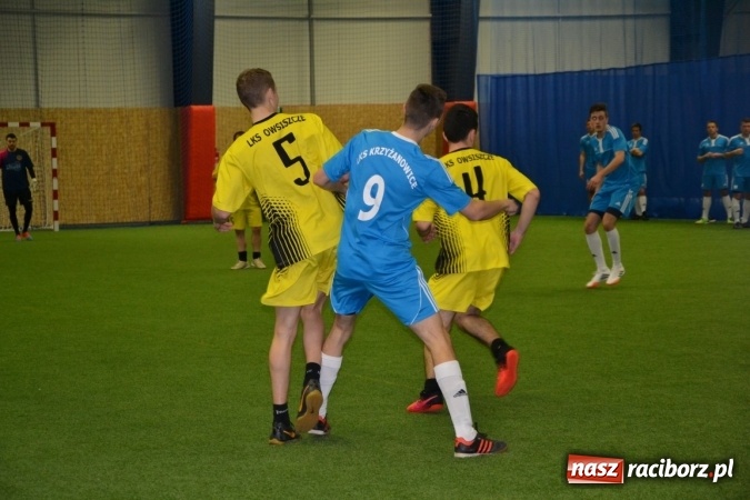 Zdjęcie w galerii na portalu naszraciborz.pl: II Halowy Turniej Piłki Nożnej o Puchar Wójta Krzyżanowic. Chałupki rozgromiły Tworków wiadomości z regionu