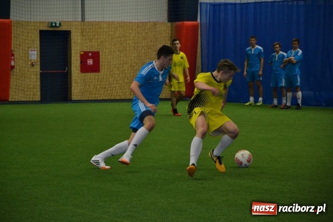 Zdjęcie w galerii na portalu naszraciborz.pl: II Halowy Turniej Piłki Nożnej o Puchar Wójta Krzyżanowic. Chałupki rozgromiły Tworków wiadomości z regionu