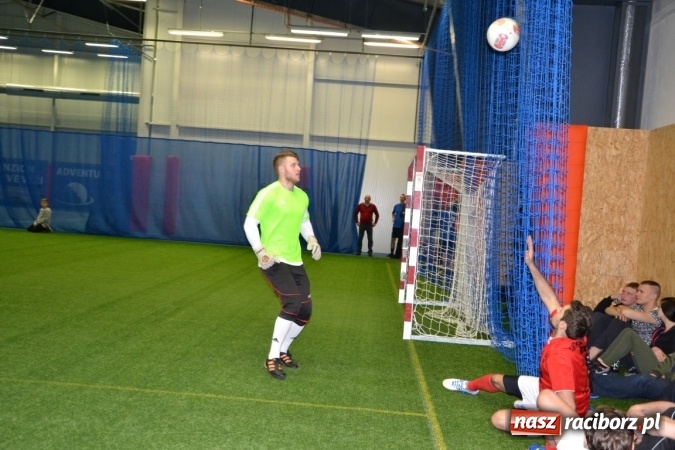 Zdjęcie w galerii na portalu naszraciborz.pl: II Halowy Turniej Piłki Nożnej o Puchar Wójta Krzyżanowic. Chałupki rozgromiły Tworków wiadomości z regionu