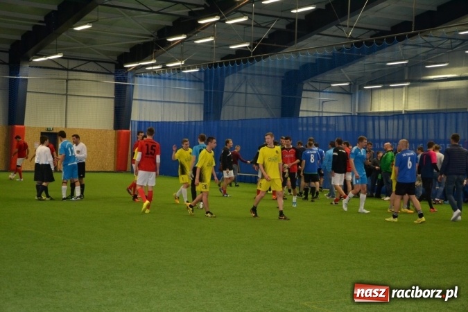 Zdjęcie w galerii na portalu naszraciborz.pl: II Halowy Turniej Piłki Nożnej o Puchar Wójta Krzyżanowic. Chałupki rozgromiły Tworków wiadomości z regionu