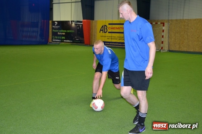 Zdjęcie w galerii na portalu naszraciborz.pl: II Halowy Turniej Piłki Nożnej o Puchar Wójta Krzyżanowic. Chałupki rozgromiły Tworków wiadomości z regionu