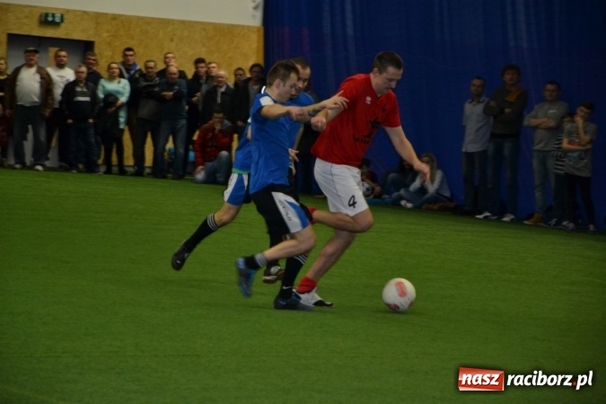 Zdjęcie w galerii na portalu naszraciborz.pl: II Halowy Turniej Piłki Nożnej o Puchar Wójta Krzyżanowic. Chałupki rozgromiły Tworków wiadomości z regionu