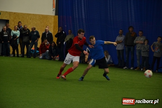 Zdjęcie w galerii na portalu naszraciborz.pl: II Halowy Turniej Piłki Nożnej o Puchar Wójta Krzyżanowic. Chałupki rozgromiły Tworków wiadomości z regionu