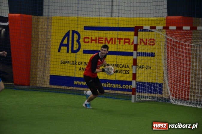 Zdjęcie w galerii na portalu naszraciborz.pl: II Halowy Turniej Piłki Nożnej o Puchar Wójta Krzyżanowic. Chałupki rozgromiły Tworków wiadomości z regionu