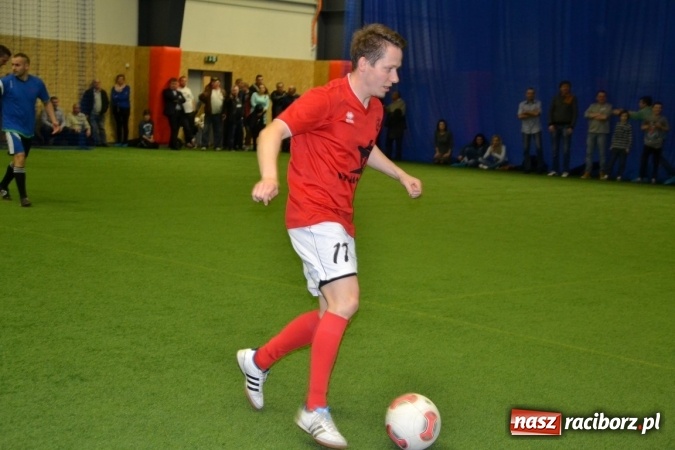 Zdjęcie w galerii na portalu naszraciborz.pl: II Halowy Turniej Piłki Nożnej o Puchar Wójta Krzyżanowic. Chałupki rozgromiły Tworków wiadomości z regionu