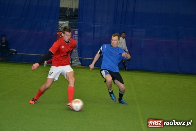 Zdjęcie w galerii na portalu naszraciborz.pl: II Halowy Turniej Piłki Nożnej o Puchar Wójta Krzyżanowic. Chałupki rozgromiły Tworków wiadomości z regionu