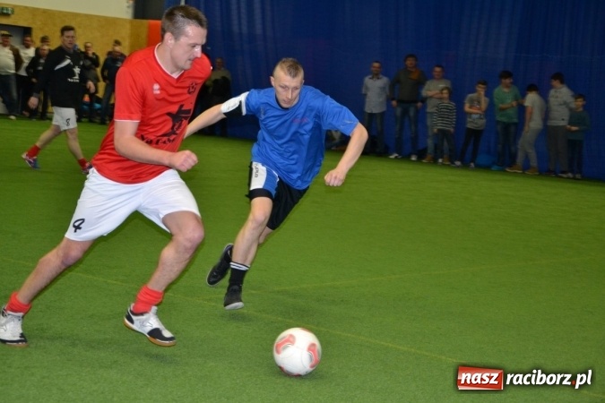 Zdjęcie w galerii na portalu naszraciborz.pl: II Halowy Turniej Piłki Nożnej o Puchar Wójta Krzyżanowic. Chałupki rozgromiły Tworków wiadomości z regionu