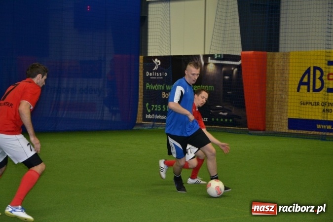 Zdjęcie w galerii na portalu naszraciborz.pl: II Halowy Turniej Piłki Nożnej o Puchar Wójta Krzyżanowic. Chałupki rozgromiły Tworków wiadomości z regionu