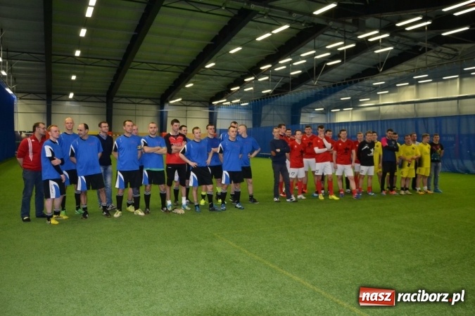 Zdjęcie w galerii na portalu naszraciborz.pl: II Halowy Turniej Piłki Nożnej o Puchar Wójta Krzyżanowic. Chałupki rozgromiły Tworków wiadomości z regionu