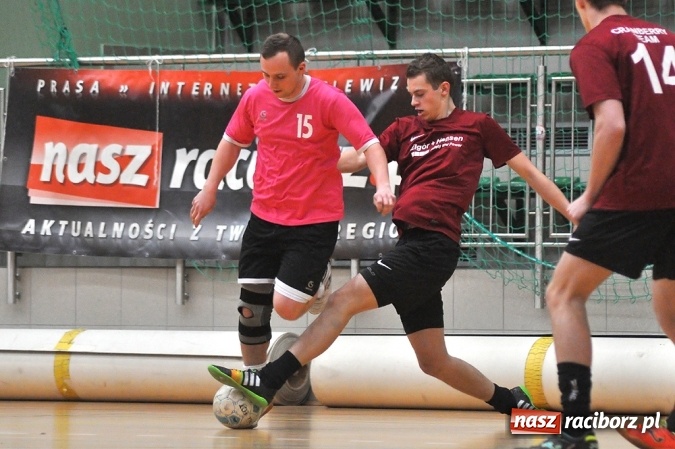 Zdjęcie w galerii na portalu naszraciborz.pl: Zwycięstwo Ultimate, walkower dla Iras Team wiadomości z regionu