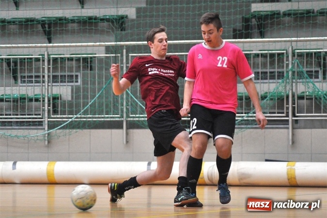 Zdjęcie w galerii na portalu naszraciborz.pl: Zwycięstwo Ultimate, walkower dla Iras Team wiadomości z regionu