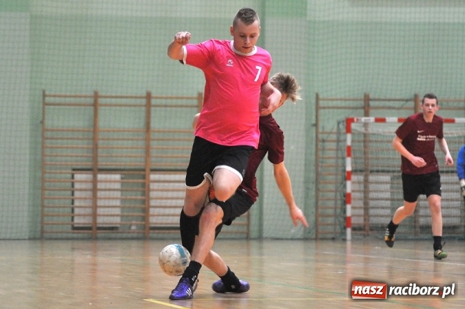 Zdjęcie w galerii na portalu naszraciborz.pl: Zwycięstwo Ultimate, walkower dla Iras Team wiadomości z regionu