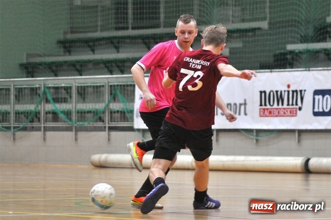 Zdjęcie w galerii na portalu naszraciborz.pl: Zwycięstwo Ultimate, walkower dla Iras Team wiadomości z regionu