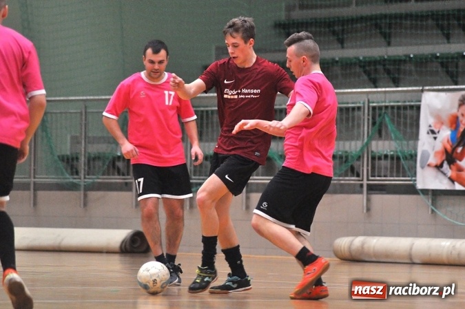 Zdjęcie w galerii na portalu naszraciborz.pl: Zwycięstwo Ultimate, walkower dla Iras Team wiadomości z regionu