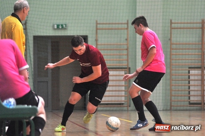 Zdjęcie w galerii na portalu naszraciborz.pl: Zwycięstwo Ultimate, walkower dla Iras Team wiadomości z regionu