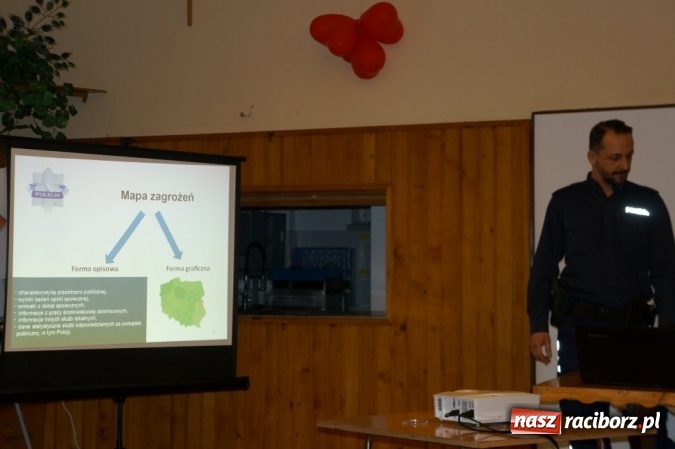 Zdjęcie w galerii na portalu naszraciborz.pl: Trwają konsultacje społeczne w sprawie tworzenia map zagrożeń bezpieczeństwa w powiecie raciborskim wiadomości z regionu