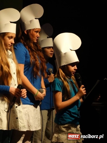 Zdjęcie w galerii na portalu naszraciborz.pl: Smerfne warsztaty w Młodzieżowym Domu Kultury wiadomości z regionu