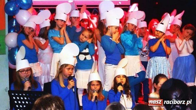 Zdjęcie w galerii na portalu naszraciborz.pl: Smerfne warsztaty w Młodzieżowym Domu Kultury wiadomości z regionu