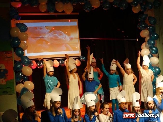 Zdjęcie w galerii na portalu naszraciborz.pl: Smerfne warsztaty w Młodzieżowym Domu Kultury wiadomości z regionu