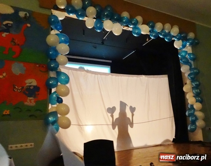 Zdjęcie w galerii na portalu naszraciborz.pl: Smerfne warsztaty w Młodzieżowym Domu Kultury wiadomości z regionu