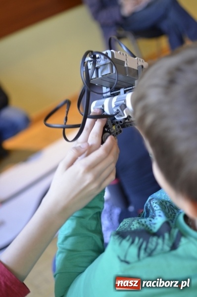 Zdjęcie w galerii na portalu naszraciborz.pl: Lego roboty - warsztaty w Raciborskim Centrum Kultury wiadomości z regionu
