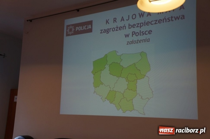 Zdjęcie w galerii na portalu naszraciborz.pl: Kolejne konsultacje na temat map zagrożeń bezpieczeństwa, tym razem w Rudniku wiadomości z regionu