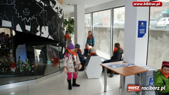 Zdjęcie w galerii na portalu naszraciborz.pl: Jeden za wszystkich, wszyscy za jednego, czyli raciborzanie w teatrze w Opolu  wiadomości z regionu