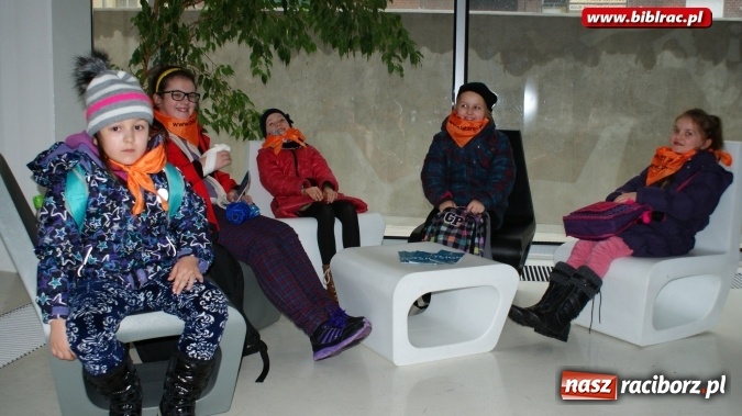 Zdjęcie w galerii na portalu naszraciborz.pl: Jeden za wszystkich, wszyscy za jednego, czyli raciborzanie w teatrze w Opolu  wiadomości z regionu