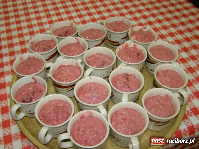 Zdjęcie w galerii na portalu naszraciborz.pl: Borucińska młodzież biwakowała w Domu Kultury w Borucinie wiadomości z regionu