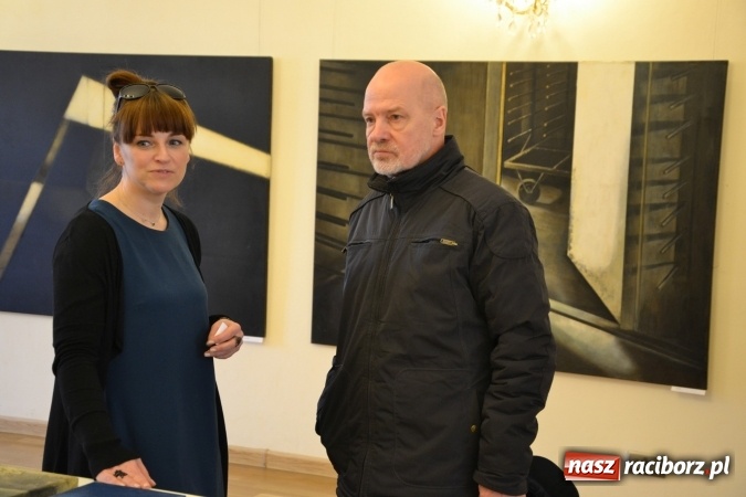 Zdjęcie w galerii na portalu naszraciborz.pl: Finisaż wystawy malarstwa Magdaleny Gogół na zamku wiadomości z regionu