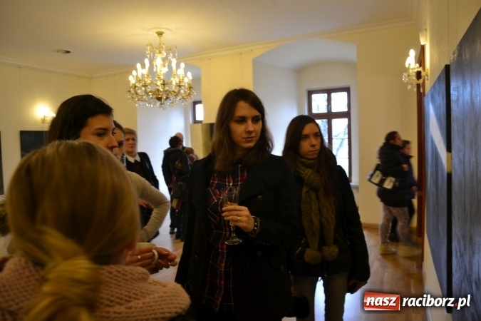 Zdjęcie w galerii na portalu naszraciborz.pl: Finisaż wystawy malarstwa Magdaleny Gogół na zamku wiadomości z regionu