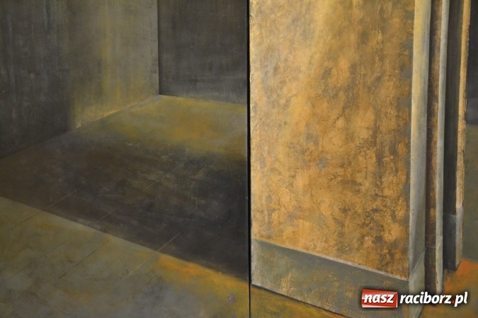 Zdjęcie w galerii na portalu naszraciborz.pl: Finisaż wystawy malarstwa Magdaleny Gogół na zamku wiadomości z regionu