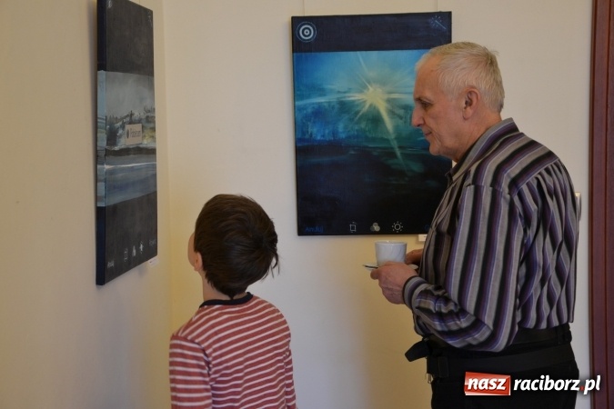 Zdjęcie w galerii na portalu naszraciborz.pl: Finisaż wystawy malarstwa Magdaleny Gogół na zamku wiadomości z regionu