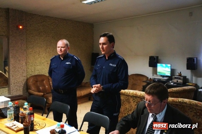 Zdjęcie w galerii na portalu naszraciborz.pl: Policjanci przeprowadzili kolejne debaty w powiecie wiadomości z regionu
