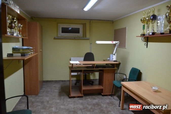 Zdjęcie w galerii na portalu naszraciborz.pl: Praca wzbogaca - LKS Jankowice z odmienioną siedzibą!  wiadomości z regionu