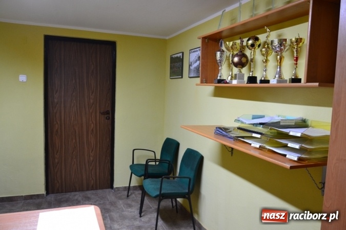 Zdjęcie w galerii na portalu naszraciborz.pl: Praca wzbogaca - LKS Jankowice z odmienioną siedzibą!  wiadomości z regionu