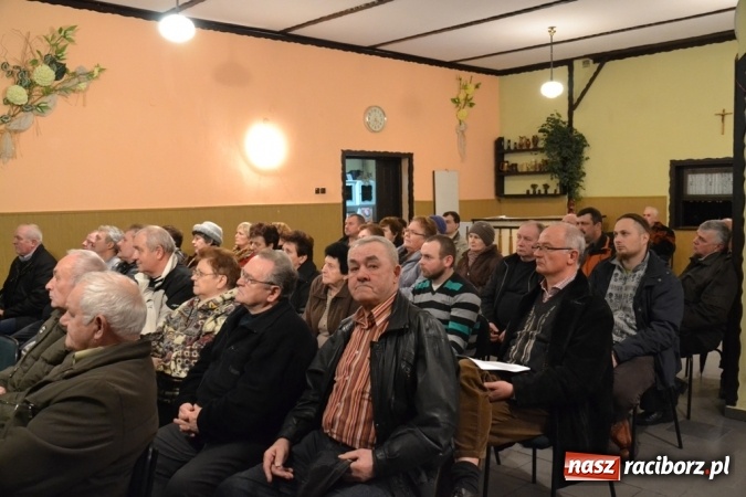 Zdjęcie w galerii na portalu naszraciborz.pl: Praca wzbogaca - LKS Jankowice z odmienioną siedzibą!  wiadomości z regionu