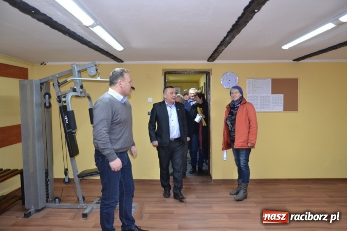 Zdjęcie w galerii na portalu naszraciborz.pl: Praca wzbogaca - LKS Jankowice z odmienioną siedzibą!  wiadomości z regionu